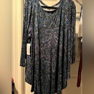 woman’s 18/20 tunic